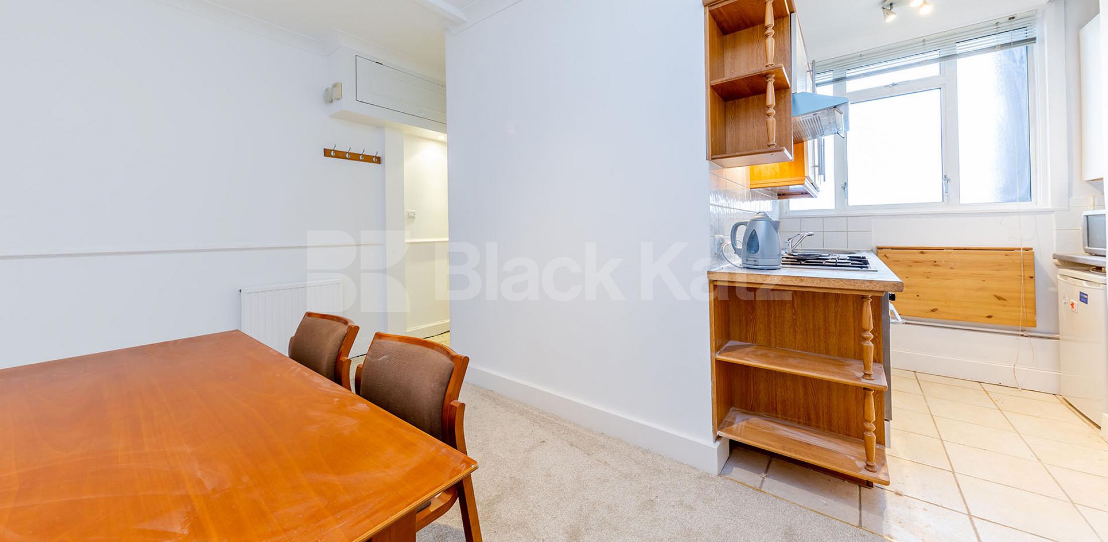 			PORTERED MANSION BLOCK!, 1 Bedroom, 1 bath, 1 reception Flat			 Grove End Road, ST JOHNS WOOD